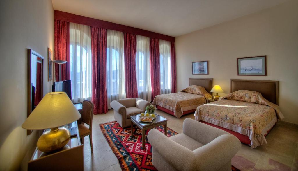 Mir Amin Palace Beit ed-Dine Room photo